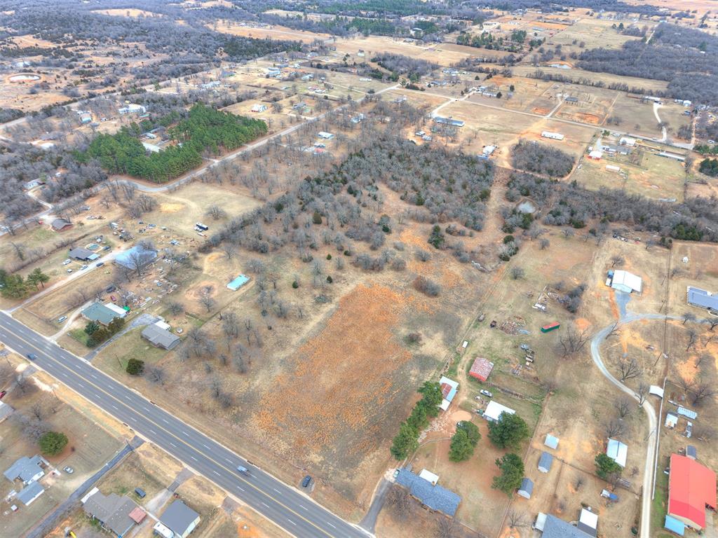 S Harrah Road Property Photo 25
