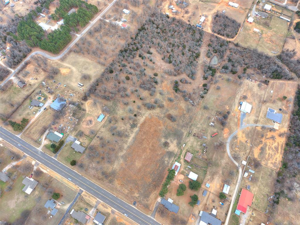 S Harrah Road Property Photo 33