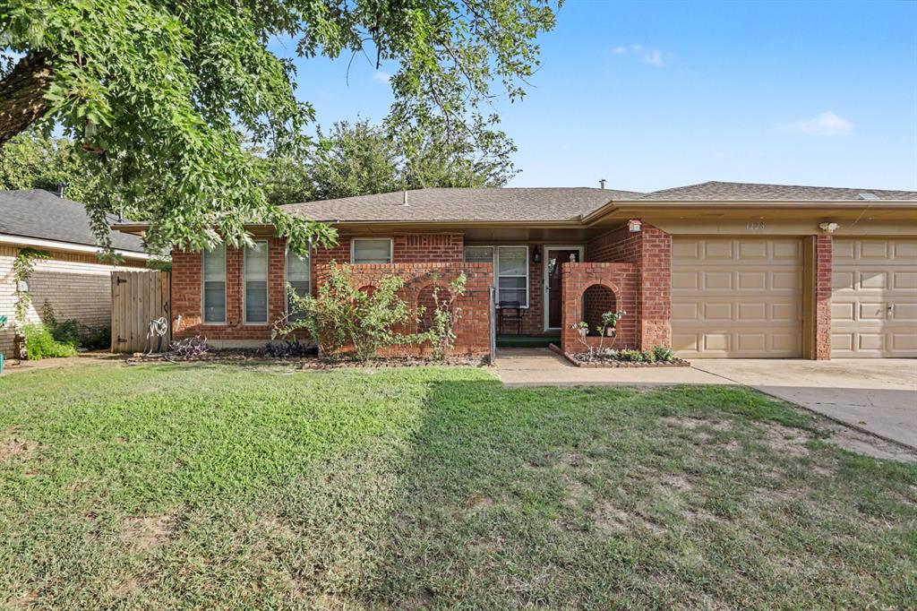 1228 Sw 92nd Street Property Photo 2