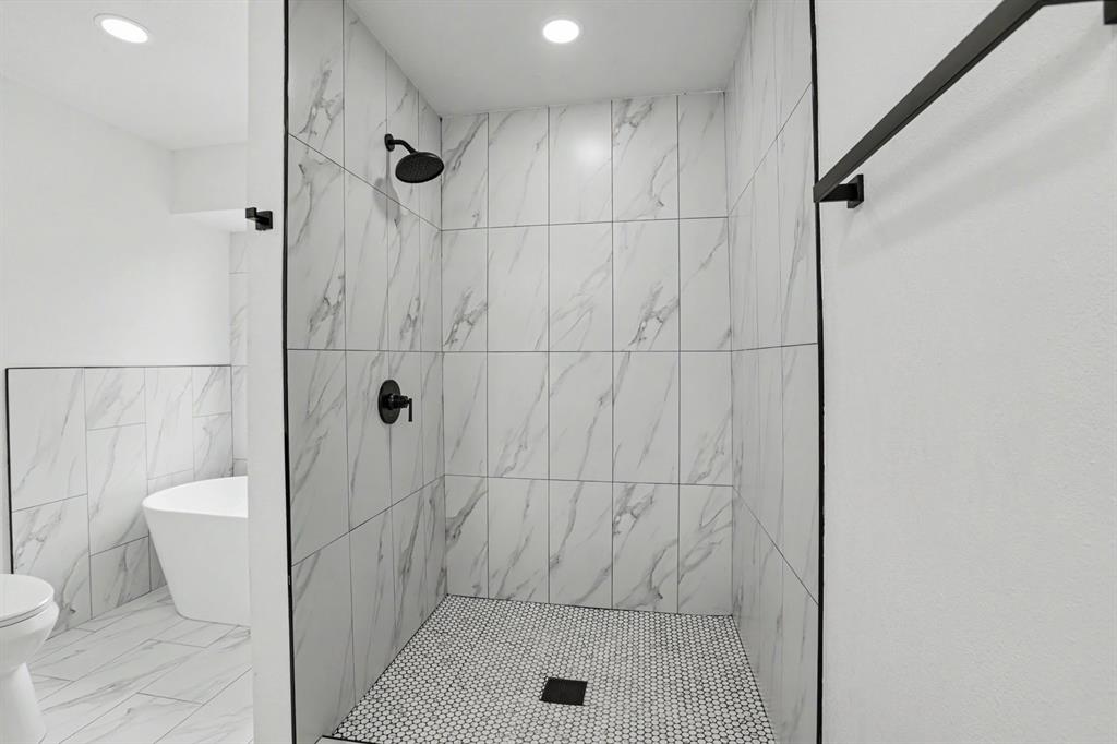 10333 Glascow Drive Property Photo 23