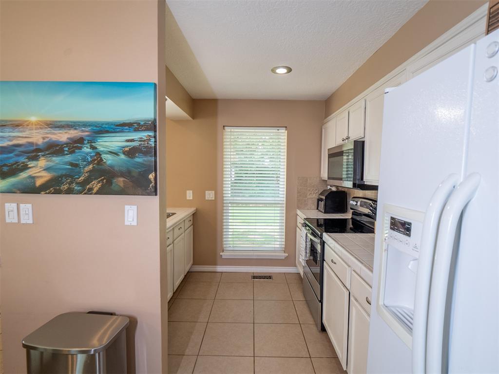2109 Bois De Arc Circle Property Photo 4