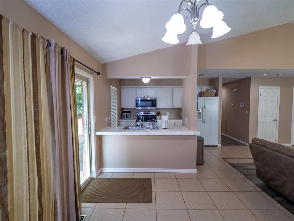 2109 Bois De Arc Circle Property Photo 7