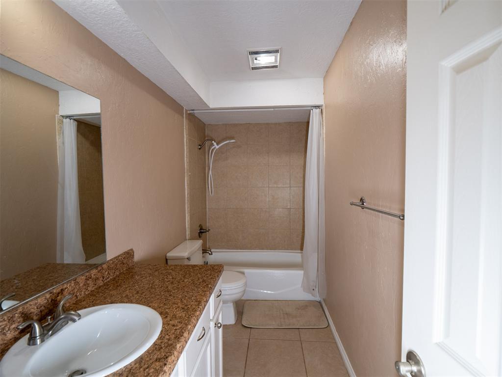 2109 Bois De Arc Circle Property Photo 13