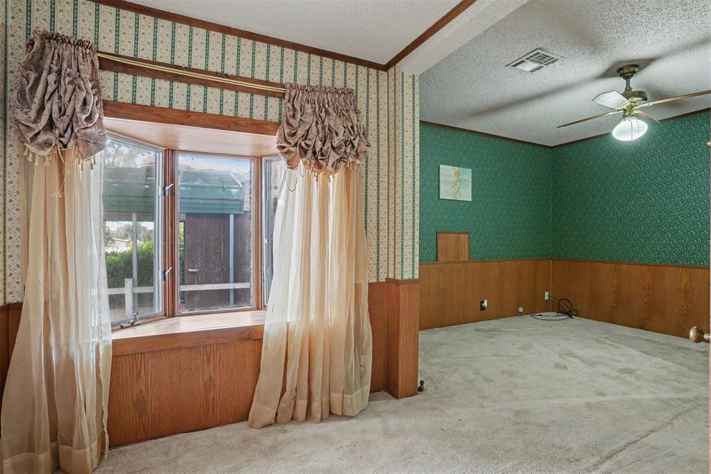 110 W Davis Street Property Photo 20
