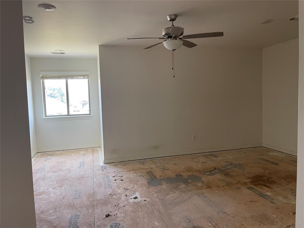 1637 Ne 35th Street Property Photo 15