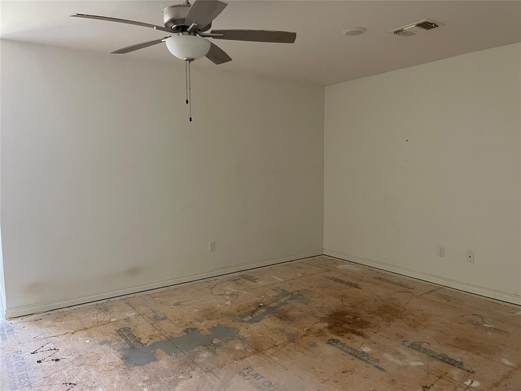 1637 Ne 35th Street Property Photo 16