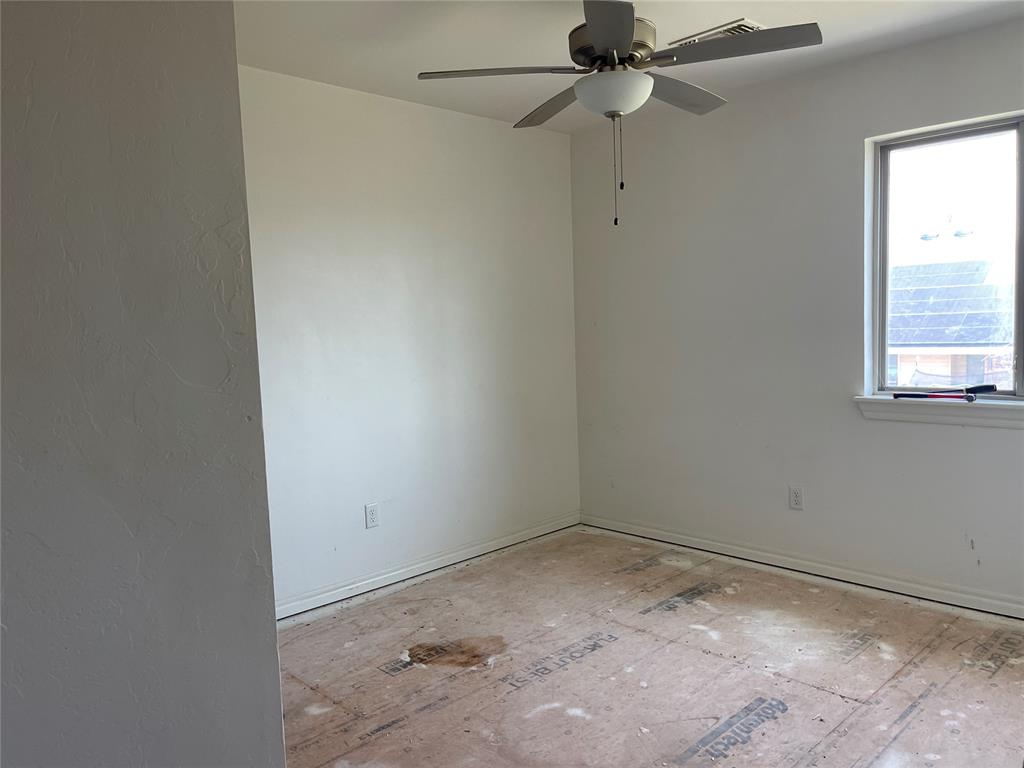 1637 Ne 35th Street Property Photo 19