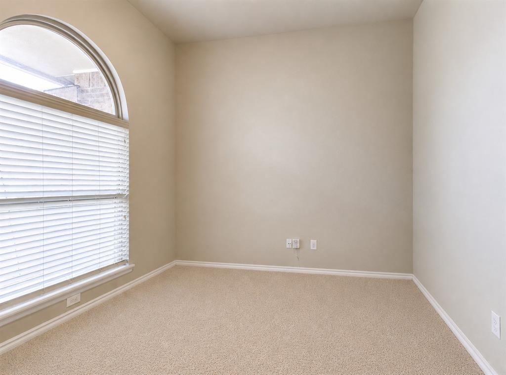 908 Laurel Creek Drive Property Photo 9