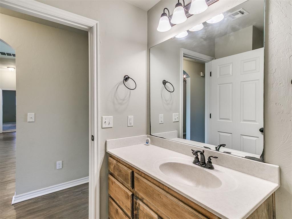 908 Laurel Creek Drive Property Photo 16