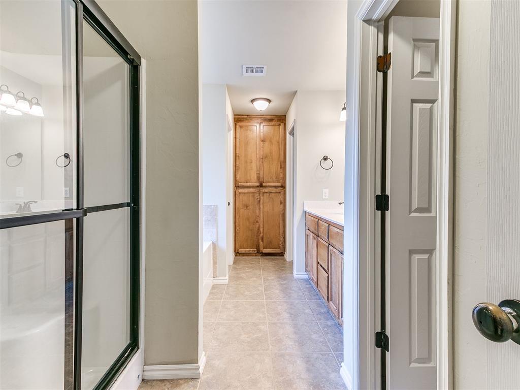908 Laurel Creek Drive Property Photo 21