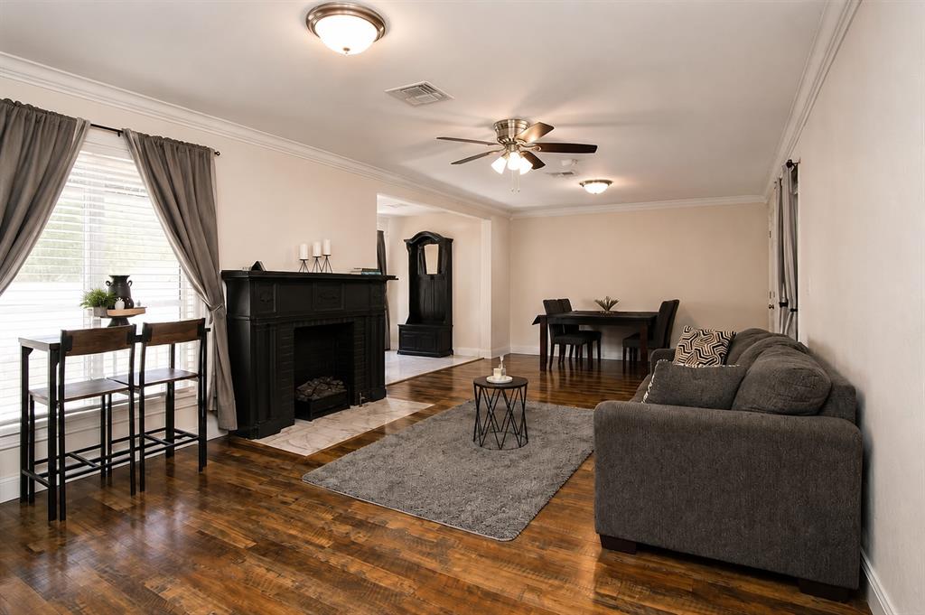 502 W Broadway Street Property Photo 6