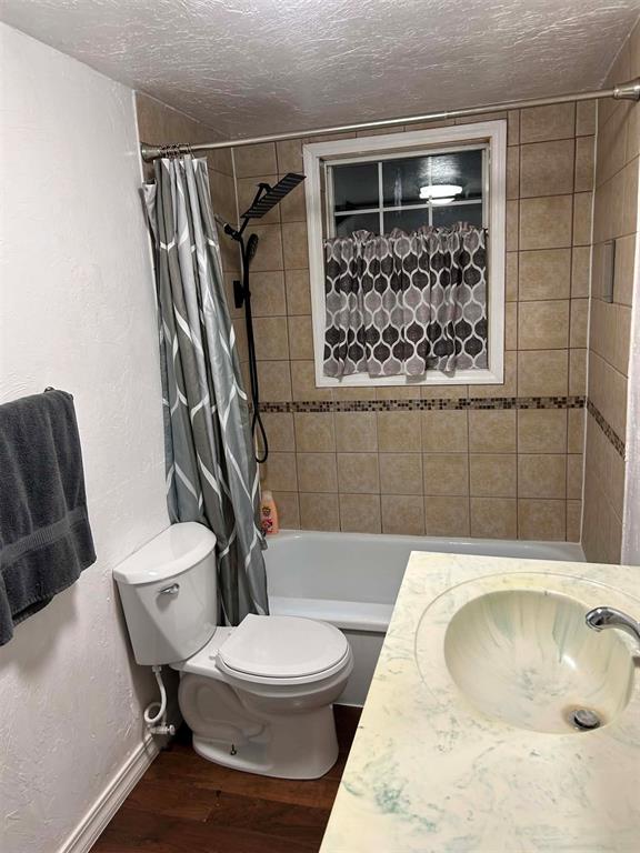 502 W Broadway Street Property Photo 17