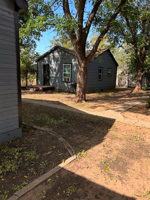 502 W Broadway Street Property Photo 30