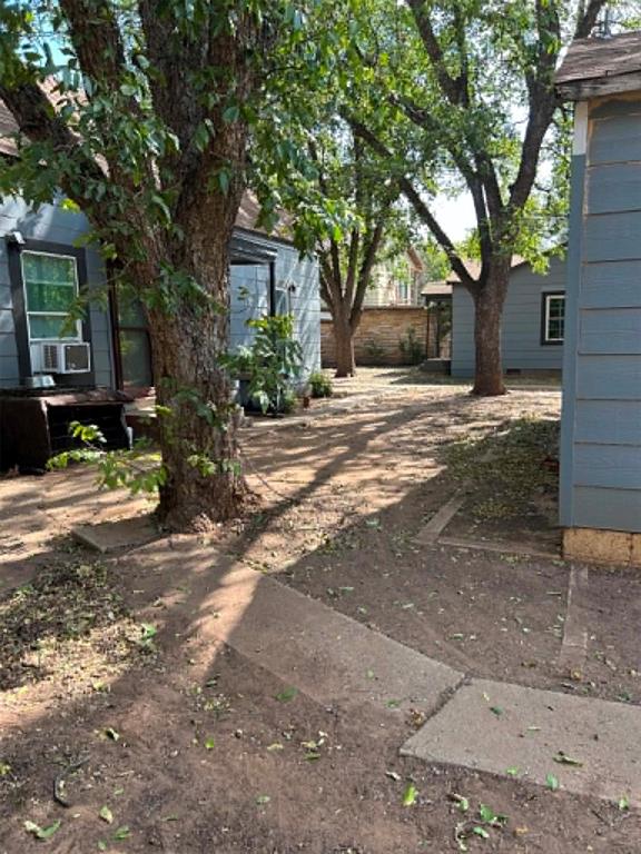 502 W Broadway Street Property Photo 34