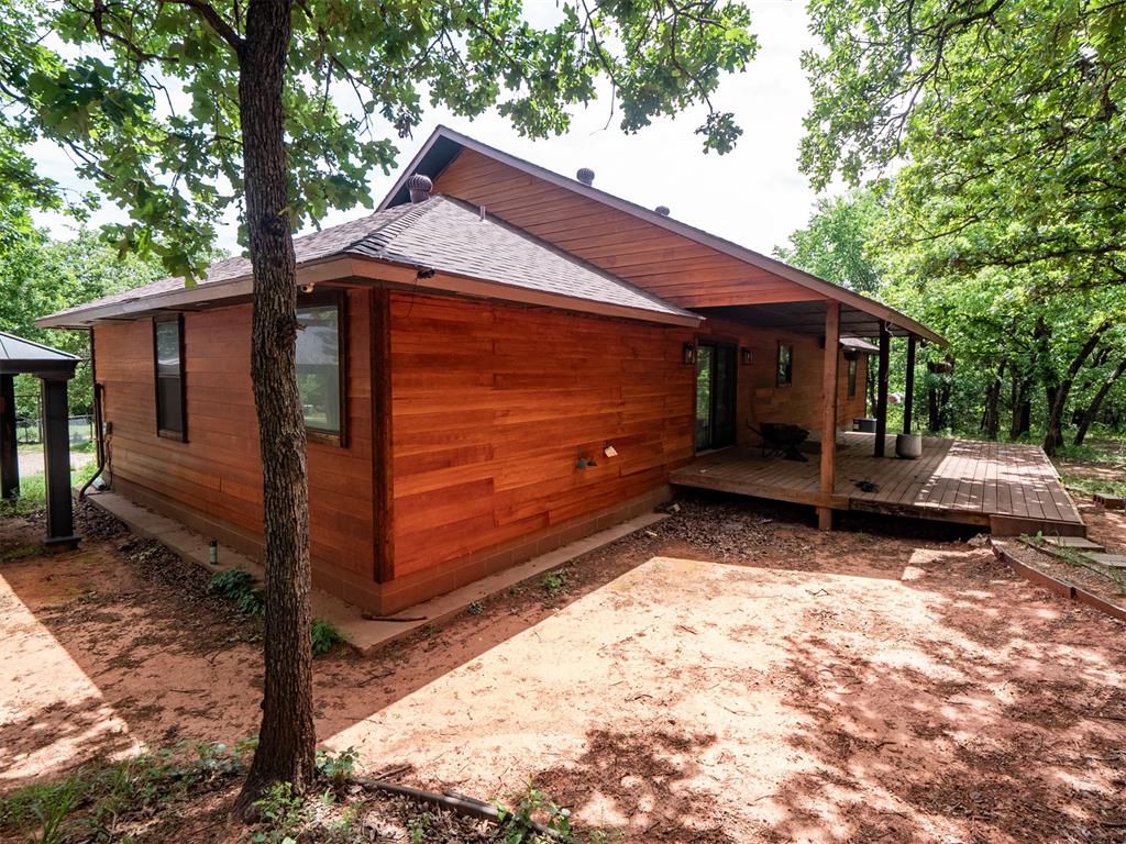 38 S Parkwood Drive Property Photo 4