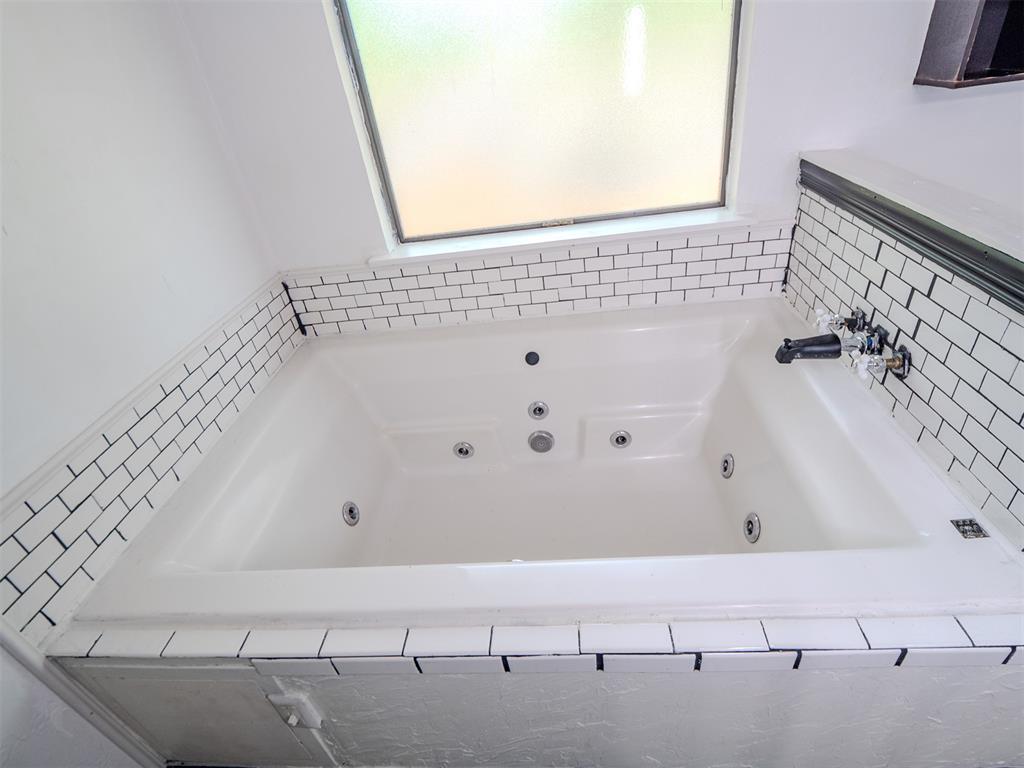 38 S Parkwood Drive Property Photo 22