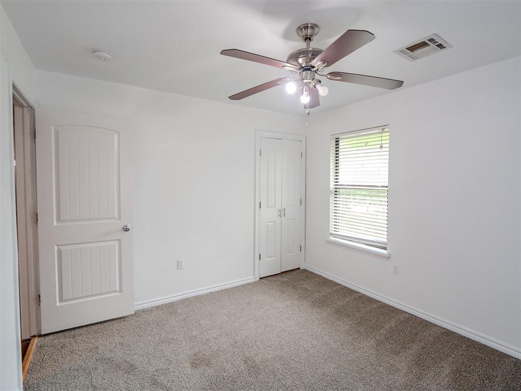 38 S Parkwood Drive Property Photo 26