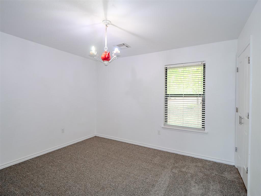 38 S Parkwood Drive Property Photo 29