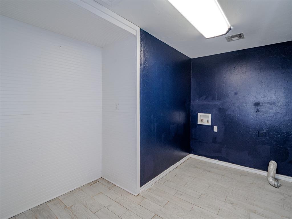 38 S Parkwood Drive Property Photo 31