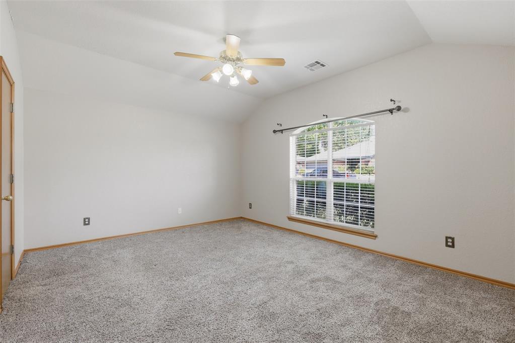 10116 Glascow Drive Property Photo 15