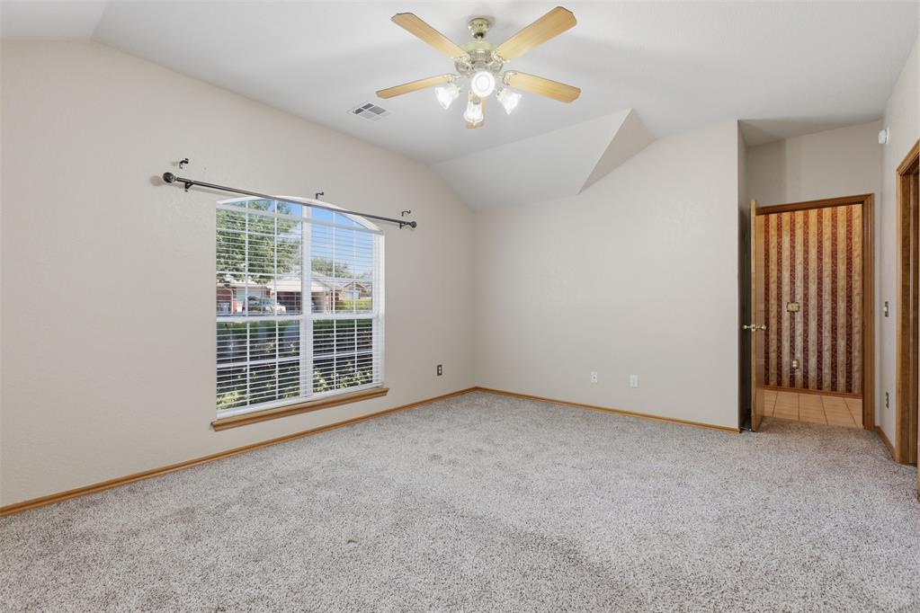 10116 Glascow Drive Property Photo 16