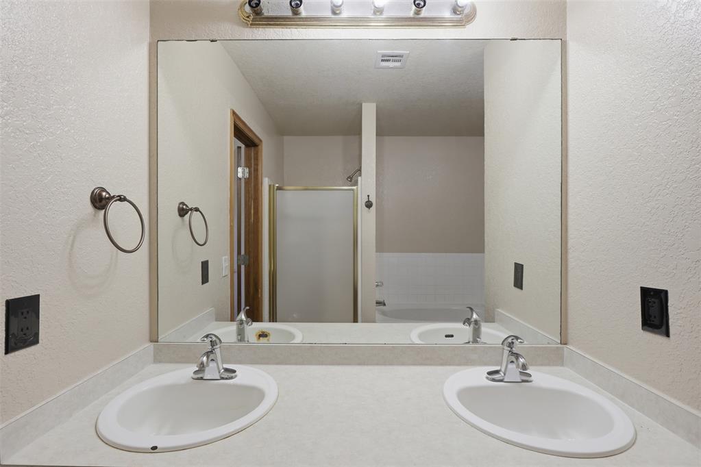 10116 Glascow Drive Property Photo 19