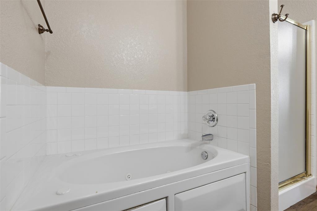 10116 Glascow Drive Property Photo 20