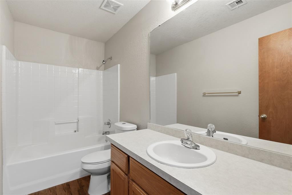 10116 Glascow Drive Property Photo 25