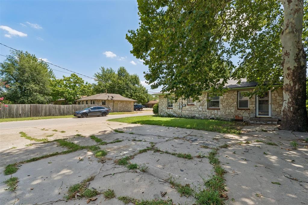 6815 Nw 50th Street Property Photo 4