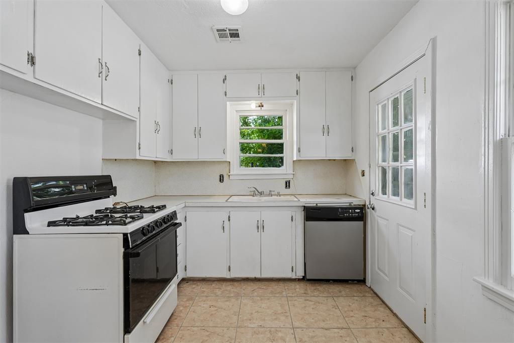 6815 Nw 50th Street Property Photo 18