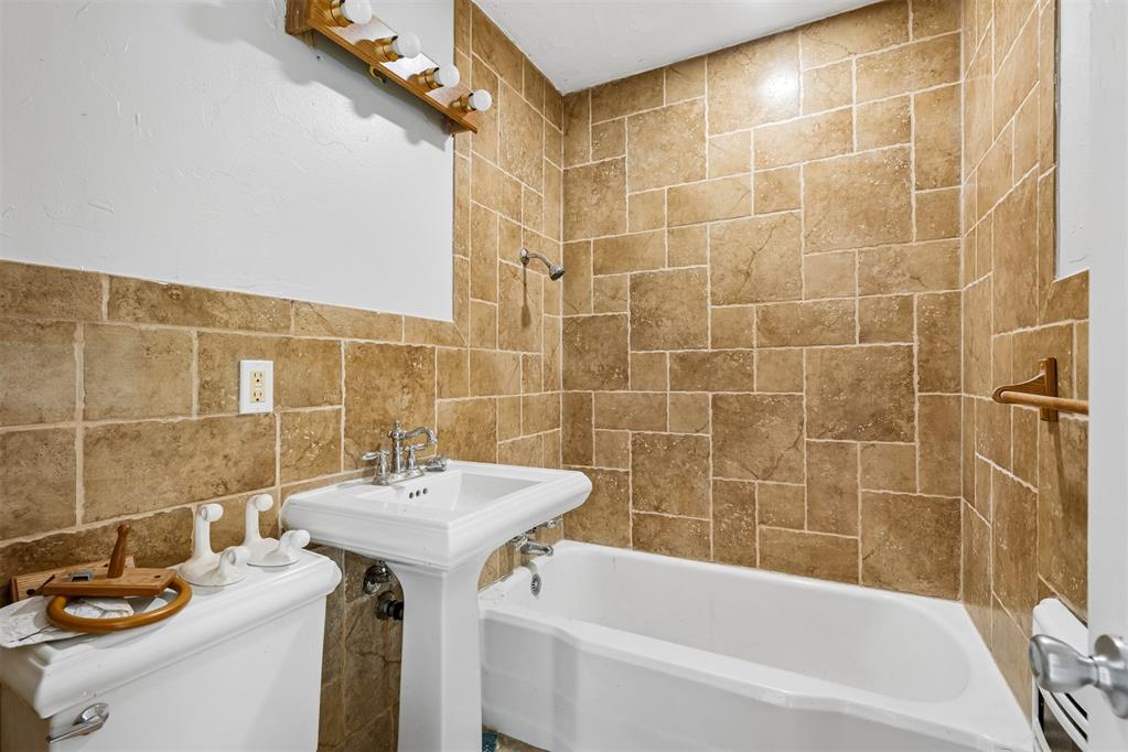 6815 Nw 50th Street Property Photo 23