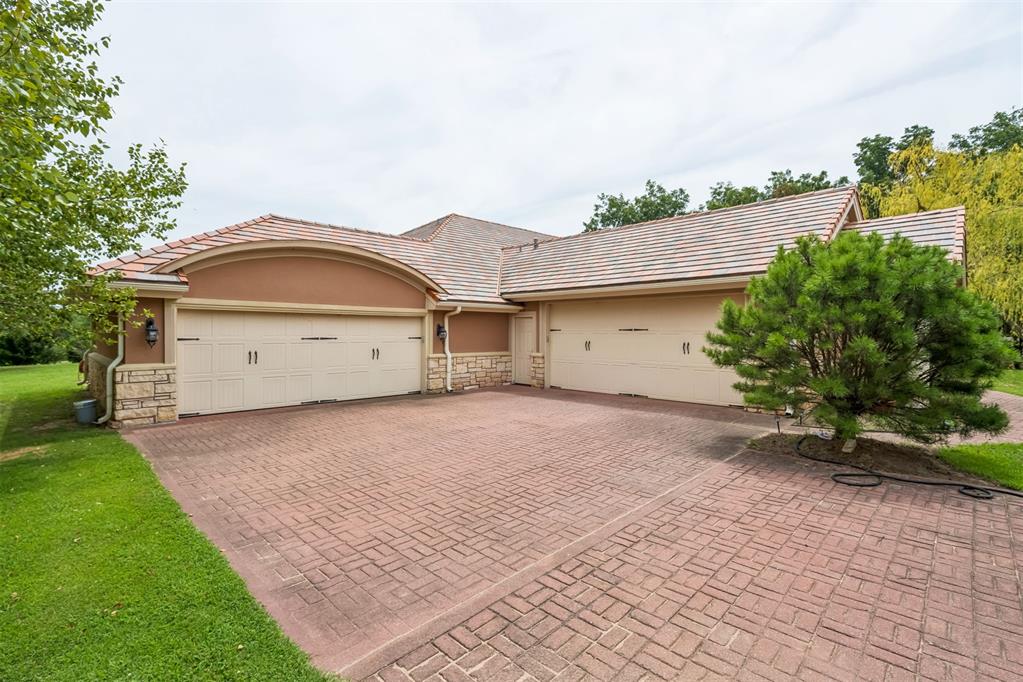 44630 Kingsbury Property Photo 8