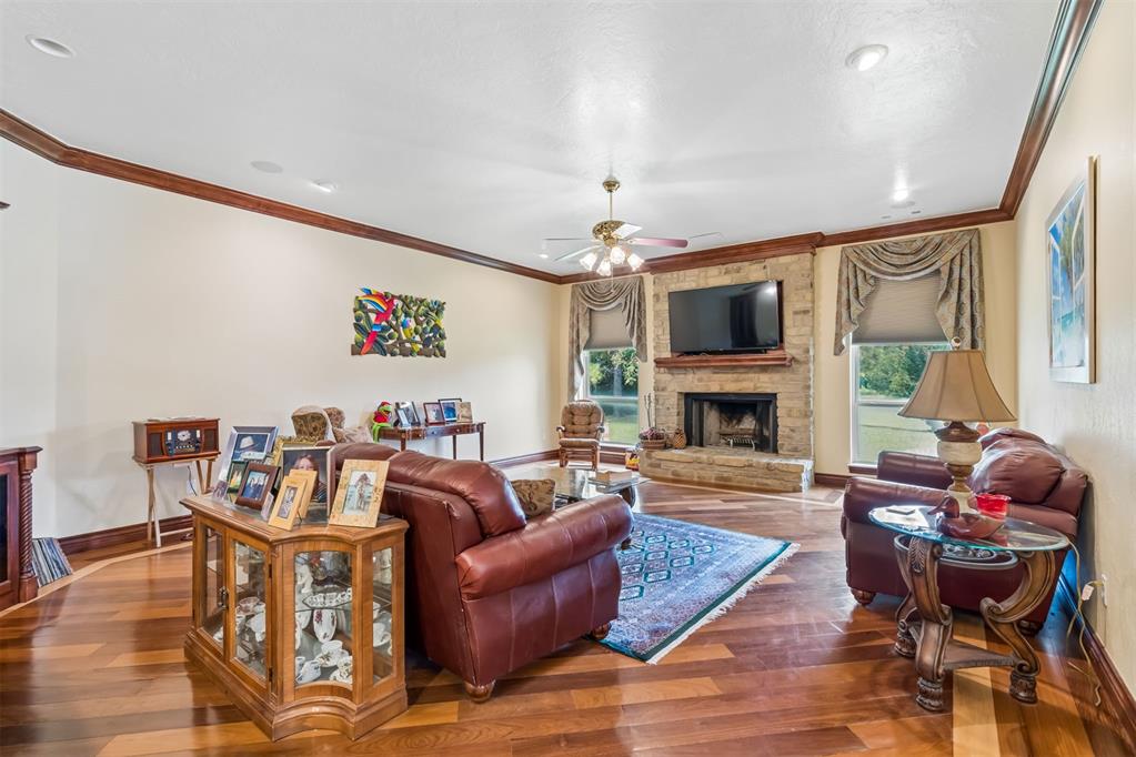 44630 Kingsbury Property Photo 14
