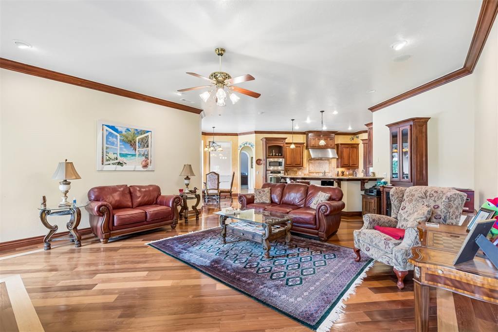 44630 Kingsbury Property Photo 15