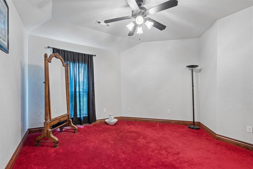 44630 Kingsbury Property Photo 37