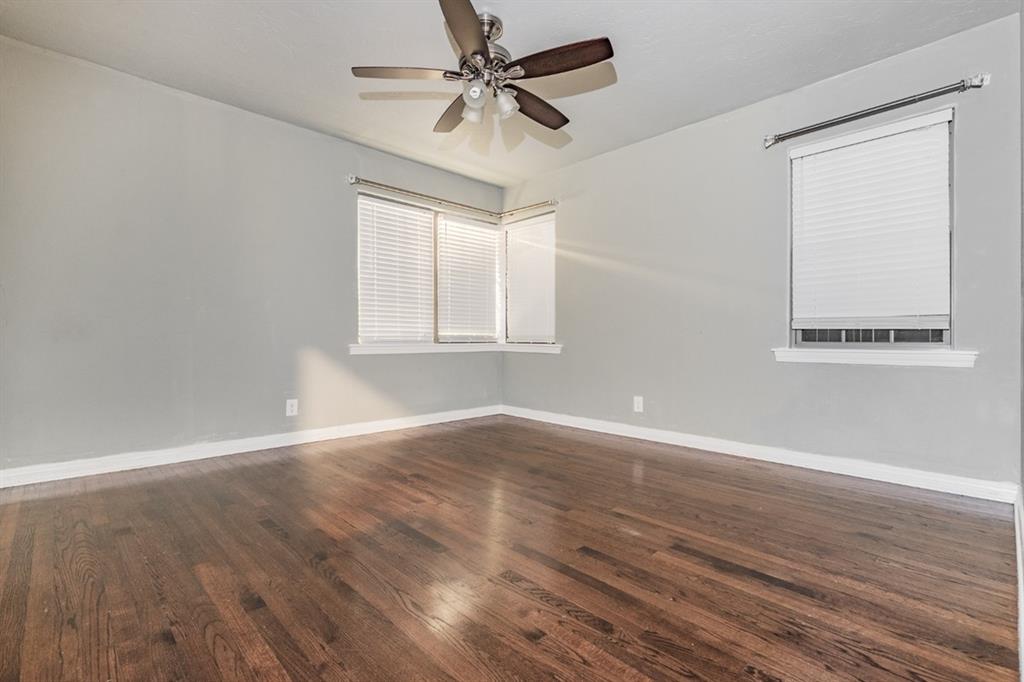 1906 Dorchester Drive Property Photo 12