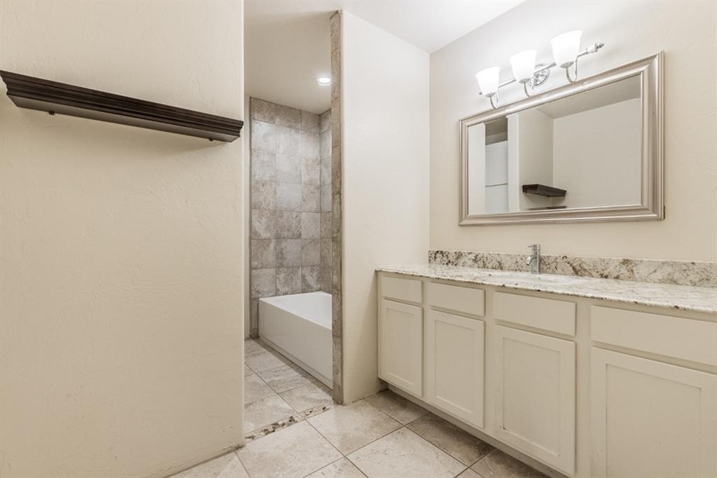 1906 Dorchester Drive Property Photo 18