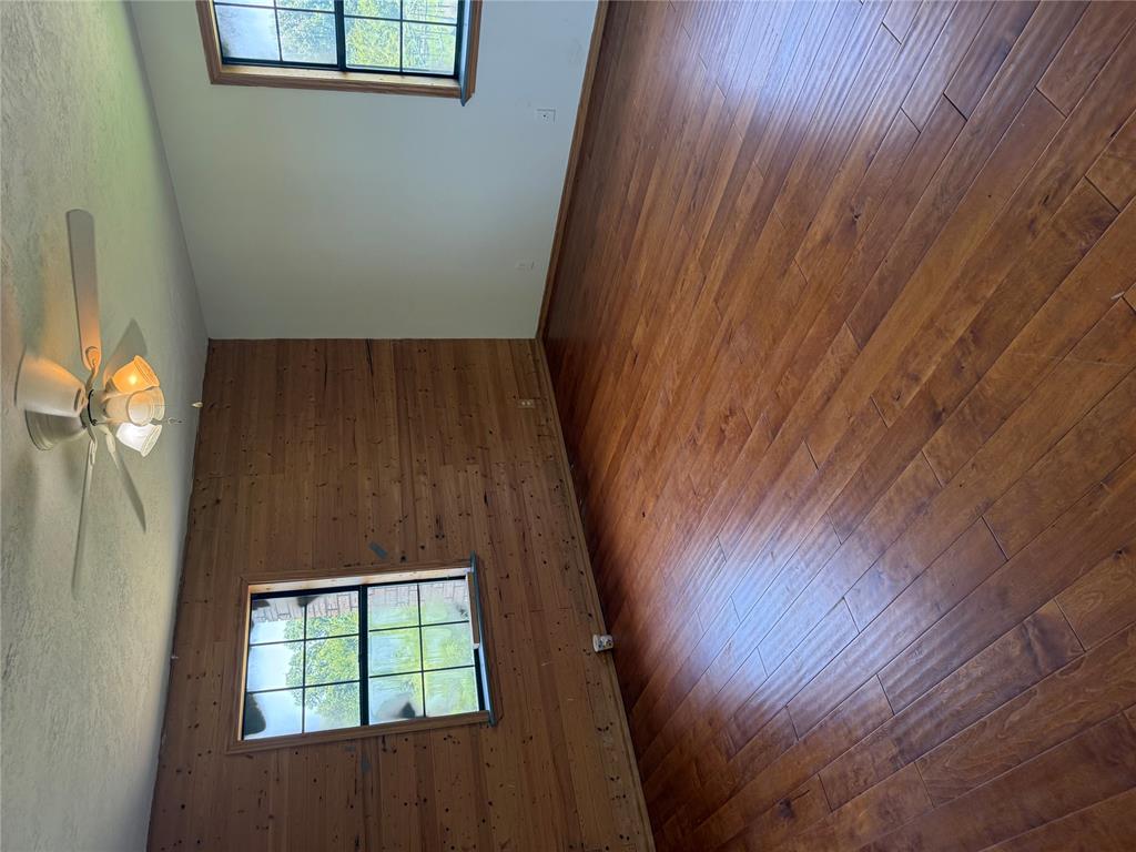 9792 County Road 3605 Property Photo 4