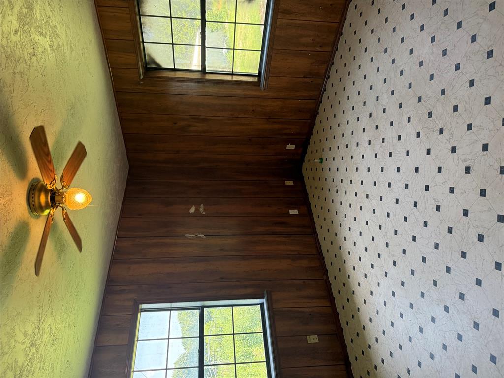 9792 County Road 3605 Property Photo 9