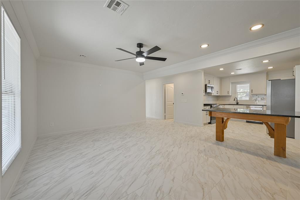 3714 Nw 16th Street Property Photo 6