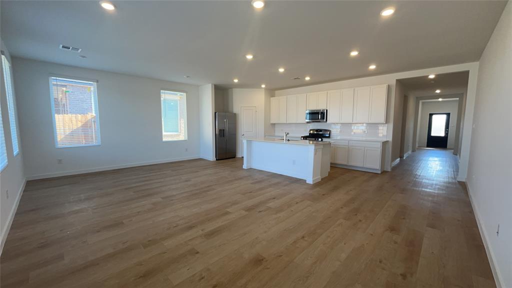 20417 Mule Deer Drive Property Photo 5