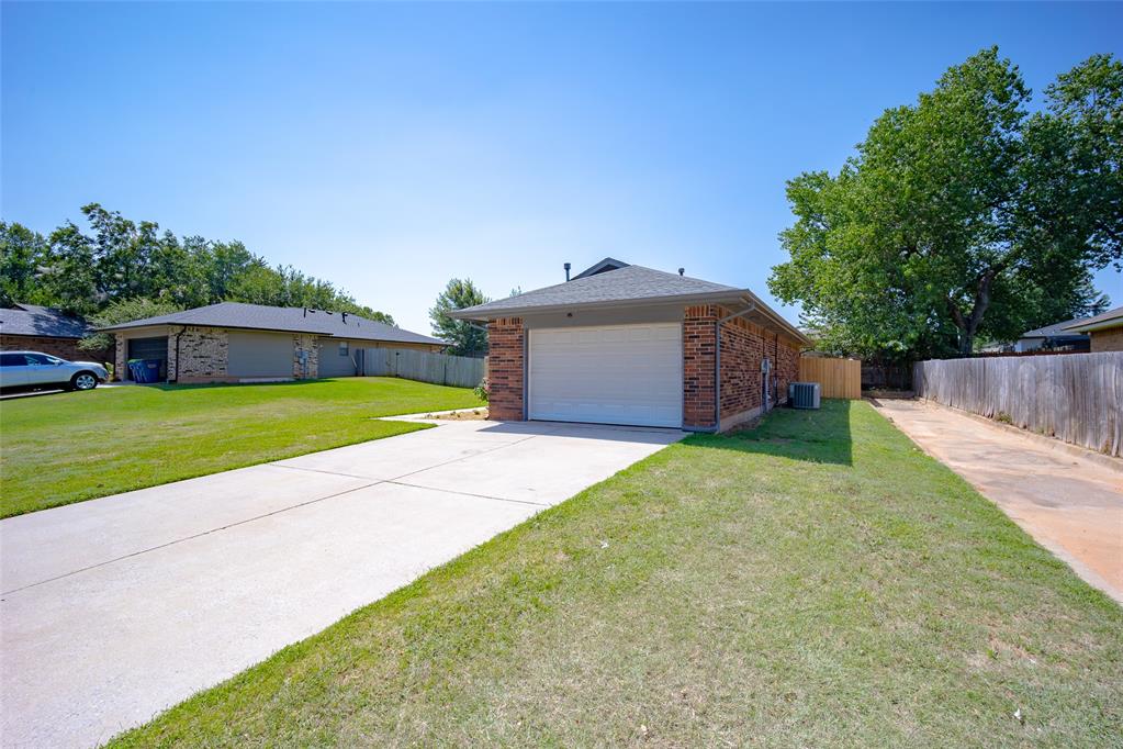 222 W Maple Branch Way Property Photo 2