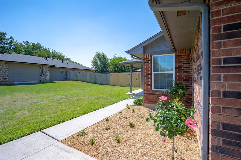 222 W Maple Branch Way Property Photo 5