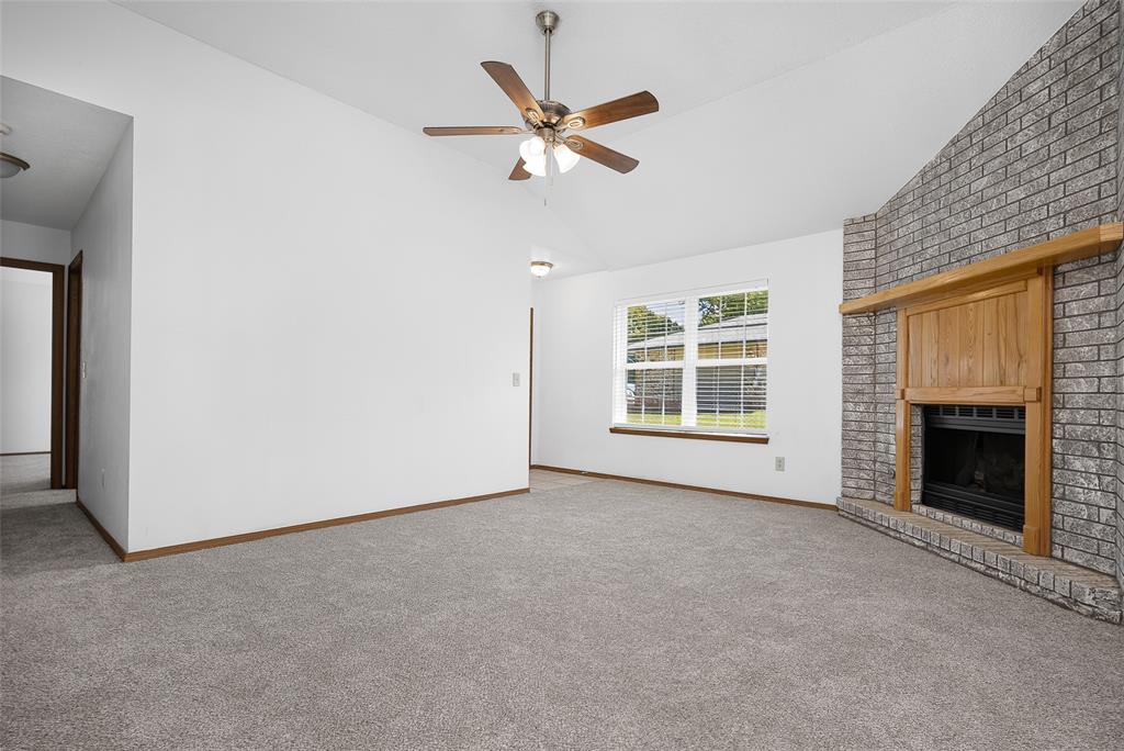 222 W Maple Branch Way Property Photo 8