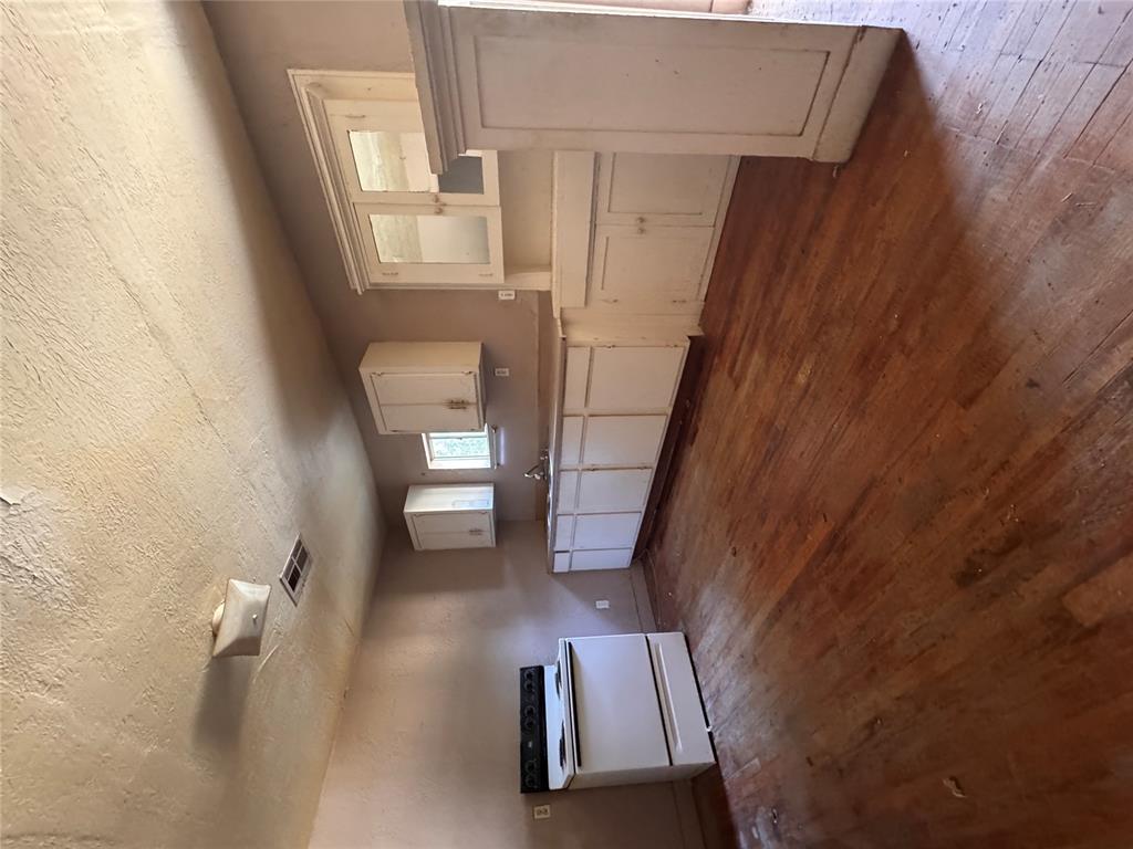 1837 Ne 24th Street Property Photo 2