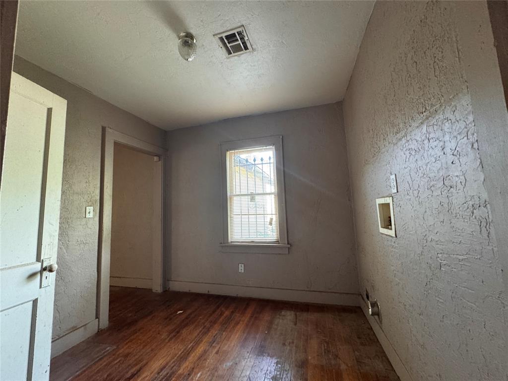 1837 Ne 24th Street Property Photo 6