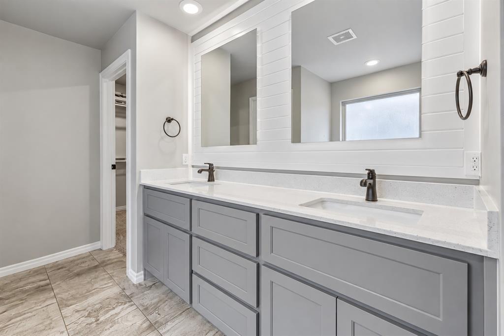 609 Side Track Road Property Photo 21
