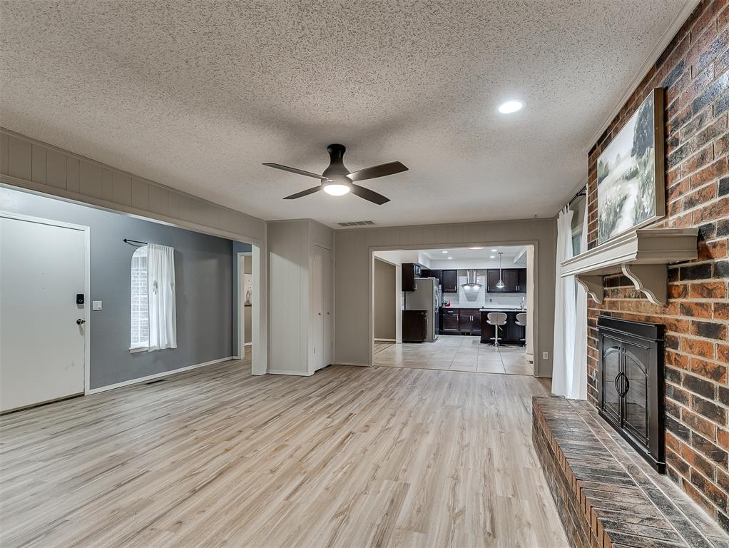 11616 Century Drive Property Photo 6