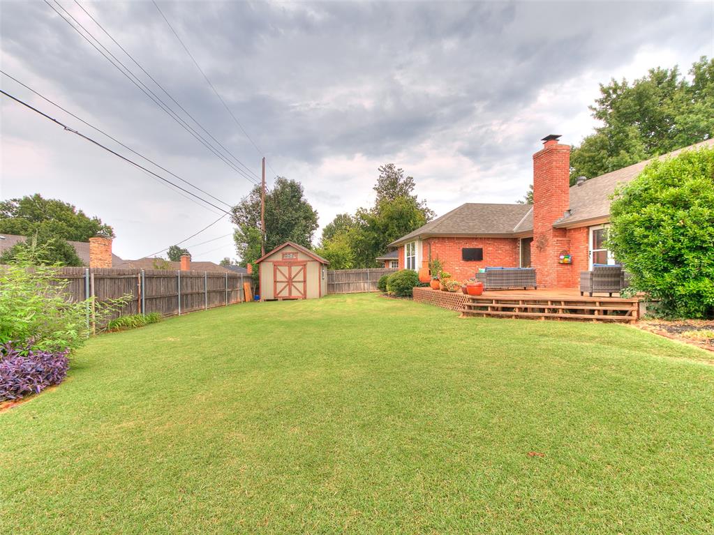 6445 N Sterling Drive Property Photo 15