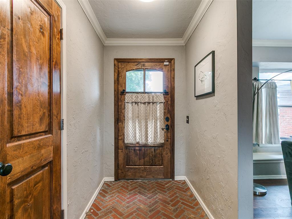 6445 N Sterling Drive Property Photo 19